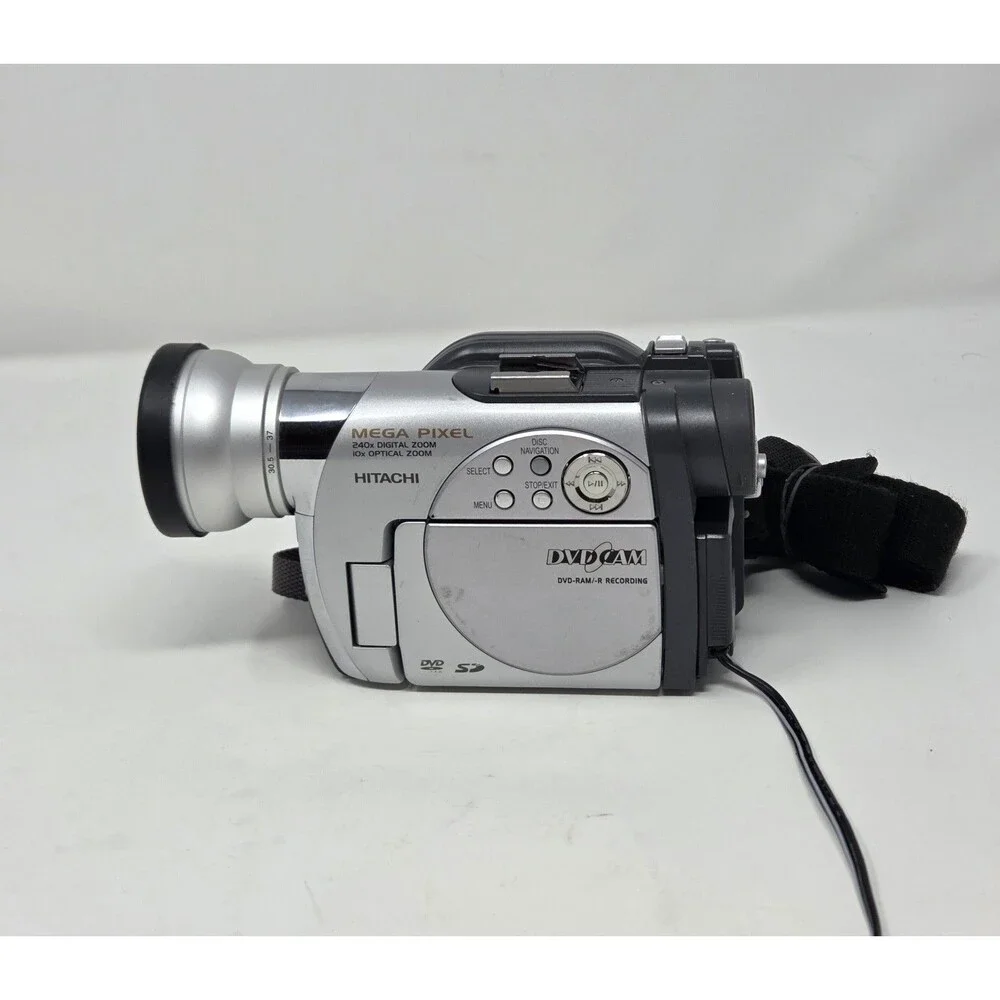 Hitachi DZ-BX35A DVD Camcorder Tested Working Bundle Remote Lenses Charger‎